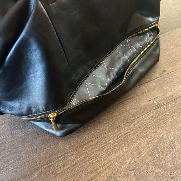 HOBO Black Fast Track Lane Satchel Bag - Picture 10 of 11